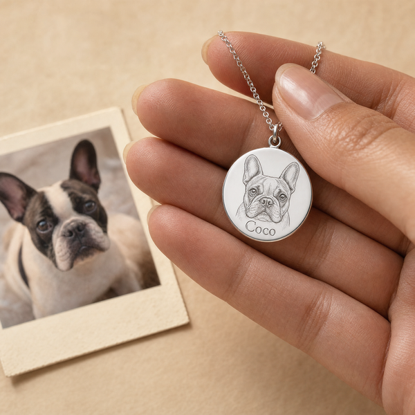 Pet portrait necklace — french bulldog Coco (no box)